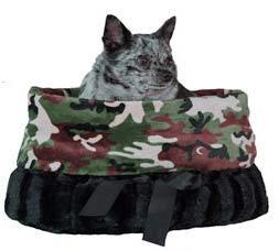 Pet Flys Camo & Black Snuggle Bug Dog Bed & Bag